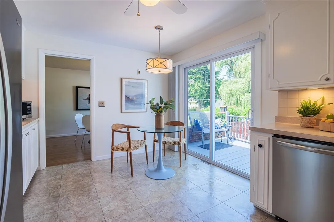 164 Queens Lane, Irondequoit, New York 14617, Irondequoit, New York 14617, 4 Bedrooms Bedrooms, 11 Rooms Rooms,2 BathroomsBathrooms,Residential,Closed,164 Queens Lane, Irondequoit, New York 14617,0,R1617343