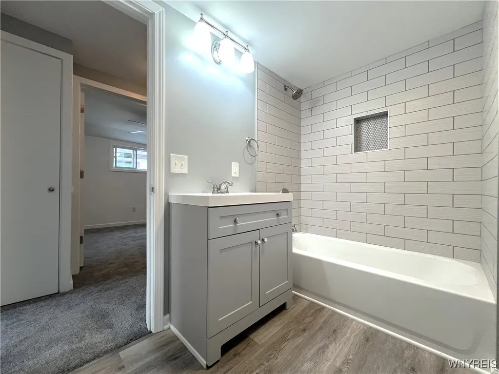 91 Hammerschmidt Avenue, Buffalo, New York 14210, Buffalo, New York 14210, 3 Bedrooms Bedrooms, 7 Rooms Rooms,2 BathroomsBathrooms,Residential,Closed,91 Hammerschmidt Avenue, Buffalo, New York 14210,0,B1618240