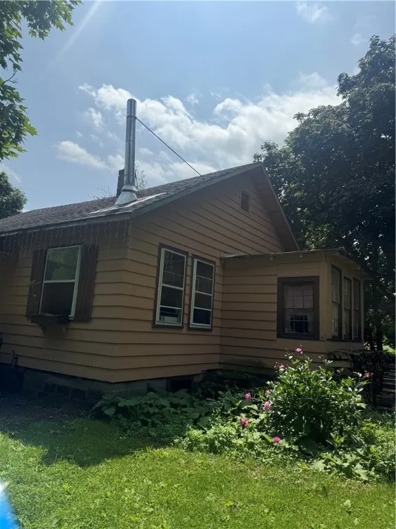 4805 Stage Road, Hector, New York 14818, Hector, New York 14818, 2 Bedrooms Bedrooms, 6 Rooms Rooms,1 BathroomBathrooms,Residential,For Sale,4805 Stage Road, Hector, New York 14818,R1618295
