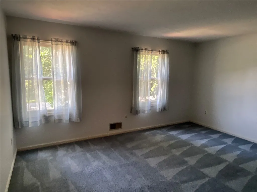 86 Hallock Road, Chili, New York 14624, Chili, New York 14624, 3 Bedrooms Bedrooms, 6 Rooms Rooms,2 BathroomsBathrooms,Residential,Closed,86 Hallock Road, Chili, New York 14624,0,R1618253