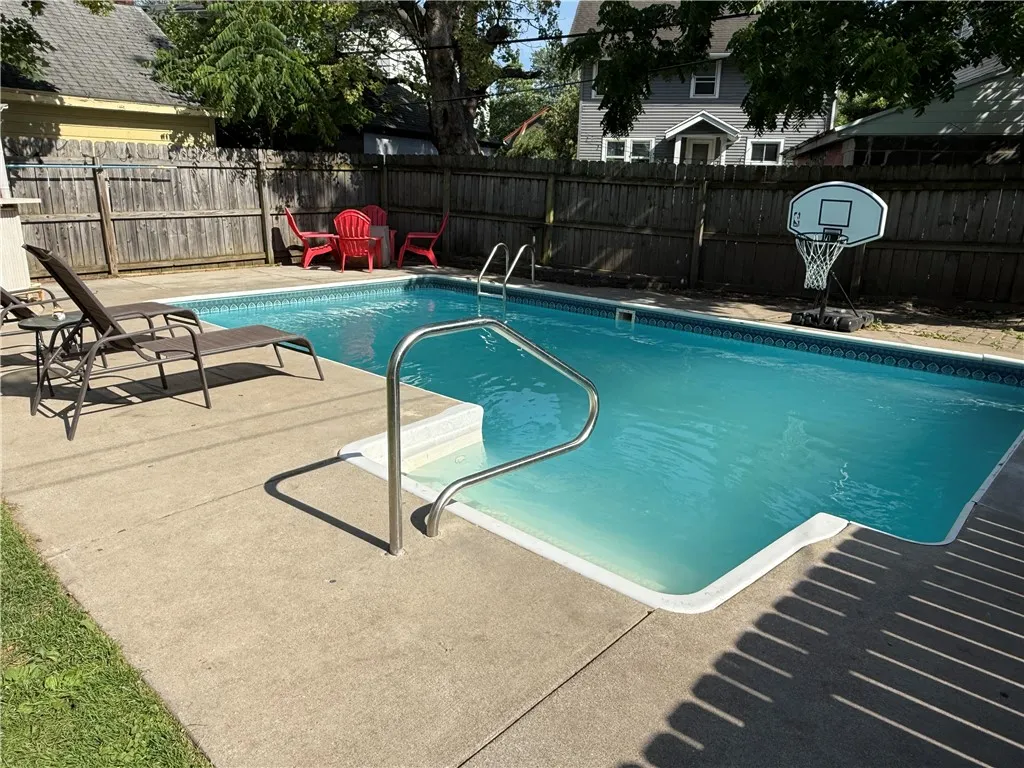 61 Winbourne Road, Rochester, New York 14611, Rochester, New York 14611, 3 Bedrooms Bedrooms, 7 Rooms Rooms,1 BathroomBathrooms,Residential,Closed,61 Winbourne Road, Rochester, New York 14611,0,R1617536