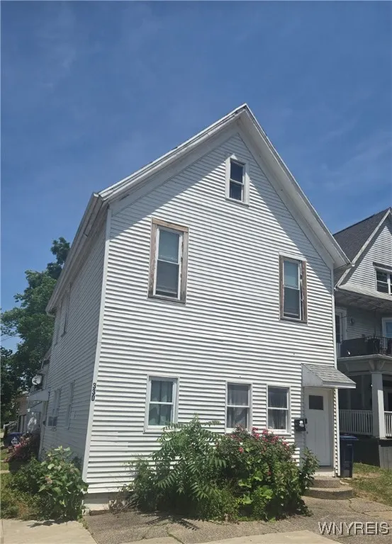 330 Potomac Avenue, Buffalo, New York 14213, Buffalo, New York 14213, 6 Bedrooms Bedrooms, ,4 BathroomsBathrooms,Residential,Closed,330 Potomac Avenue, Buffalo, New York 14213,0,B1617474