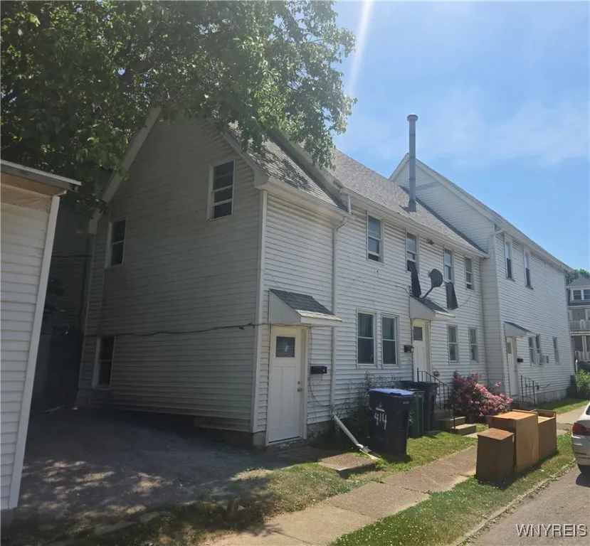 330 Potomac Avenue, Buffalo, New York 14213, Buffalo, New York 14213, 6 Bedrooms Bedrooms, ,4 BathroomsBathrooms,Residential,Closed,330 Potomac Avenue, Buffalo, New York 14213,0,B1617474