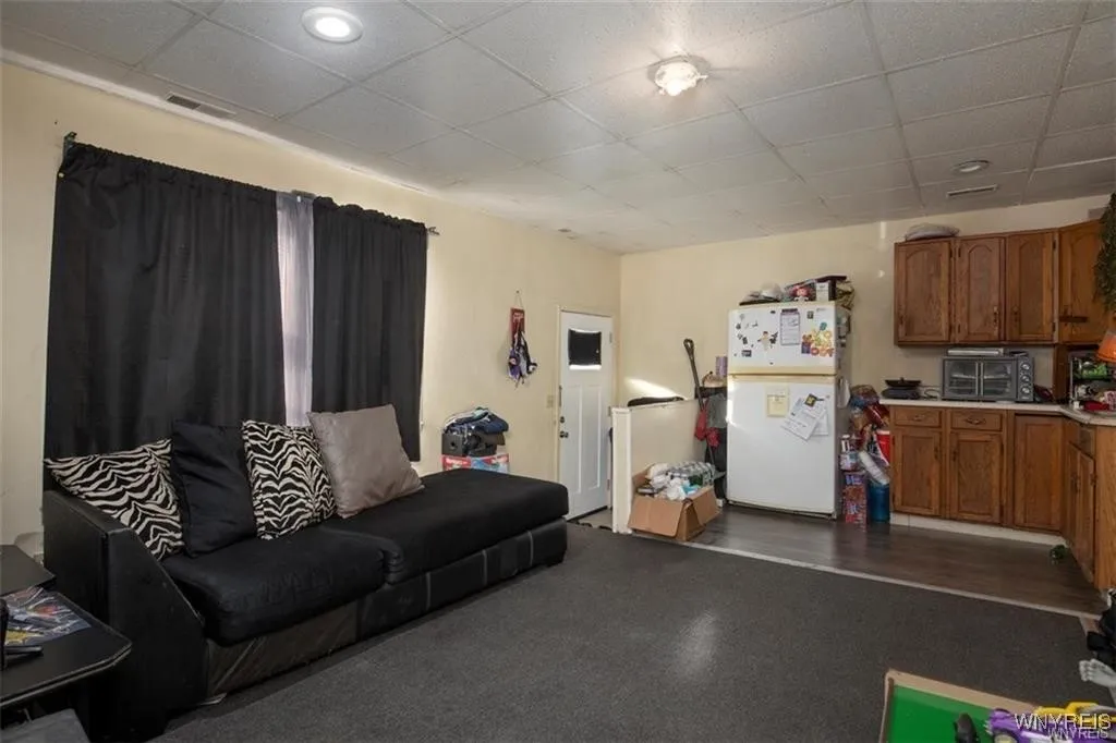 330 Potomac Avenue, Buffalo, New York 14213, Buffalo, New York 14213, 6 Bedrooms Bedrooms, ,4 BathroomsBathrooms,Residential,Closed,330 Potomac Avenue, Buffalo, New York 14213,0,B1617474