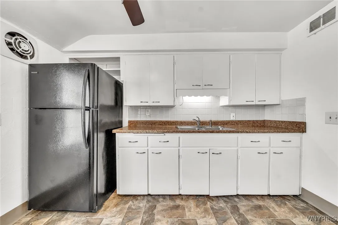 Second unit - Kitchen