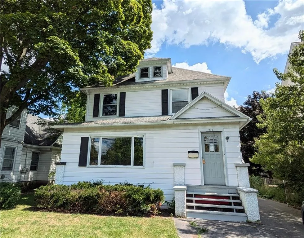 212 State St Street, Batavia-city, New York 14020, Batavia City, New York 14020, 4 Bedrooms Bedrooms, 7 Rooms Rooms,1 BathroomBathrooms,Residential,Closed,212 State St Street, Batavia-city, New York 14020,R1618307