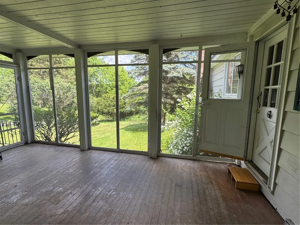 4794 State Route 14 Highway, Geneva-town, New York, Geneva Town, New York 14456, 3 Bedrooms Bedrooms, 9 Rooms Rooms,3 BathroomsBathrooms,Residential,For Sale,4794 State Route 14 Highway, Geneva-town, New York,R1618335