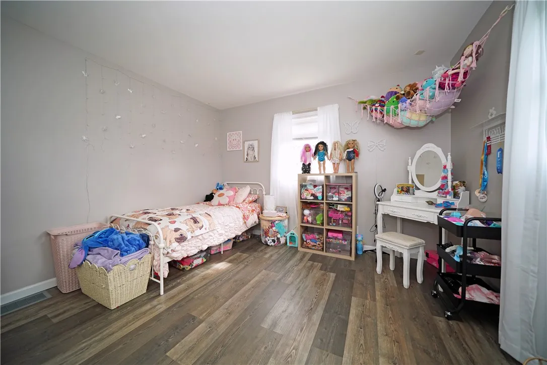 212 Lynhurst Avenue, Horseheads, New York 14845, Horseheads, New York 14845, 4 Bedrooms Bedrooms, 7 Rooms Rooms,2 BathroomsBathrooms,Residential,Closed,212 Lynhurst Avenue, Horseheads, New York 14845,R1618170