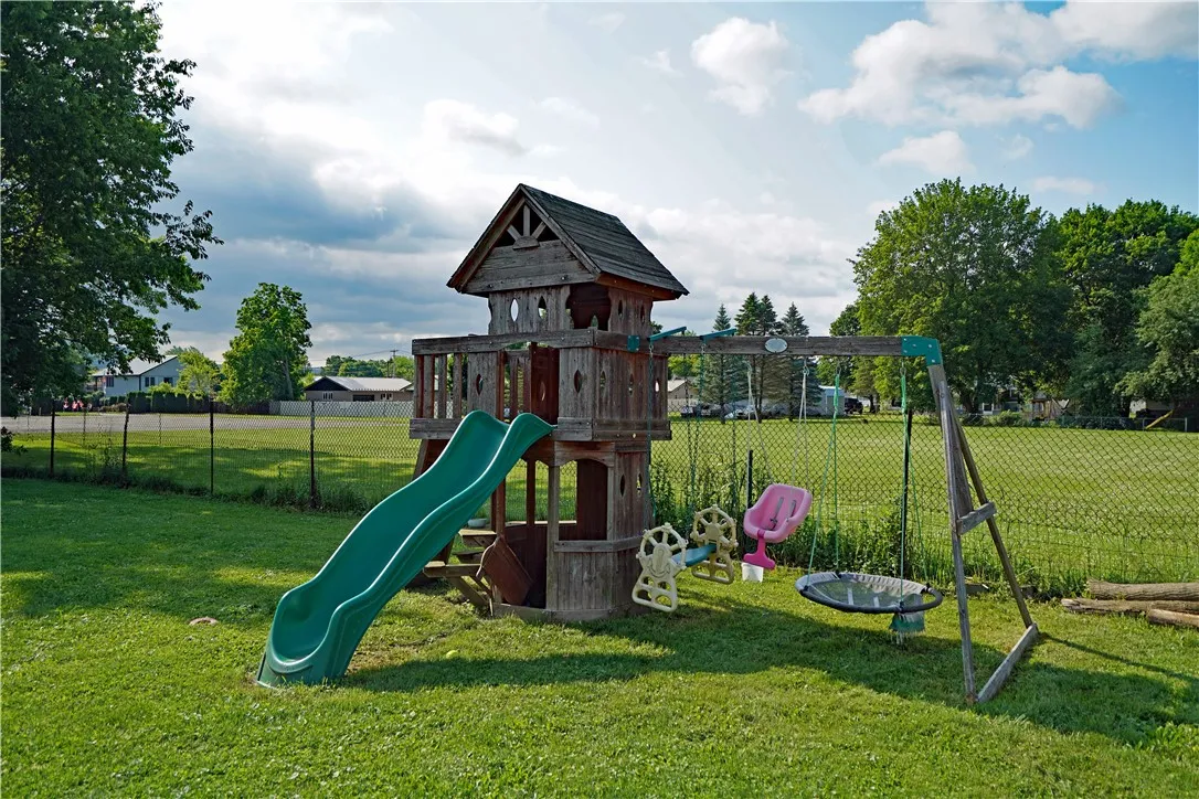 212 Lynhurst Avenue, Horseheads, New York 14845, Horseheads, New York 14845, 4 Bedrooms Bedrooms, 7 Rooms Rooms,2 BathroomsBathrooms,Residential,Closed,212 Lynhurst Avenue, Horseheads, New York 14845,R1618170