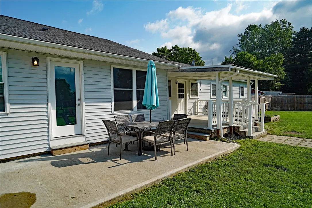 212 Lynhurst Avenue, Horseheads, New York 14845, Horseheads, New York 14845, 4 Bedrooms Bedrooms, 7 Rooms Rooms,2 BathroomsBathrooms,Residential,Closed,212 Lynhurst Avenue, Horseheads, New York 14845,R1618170