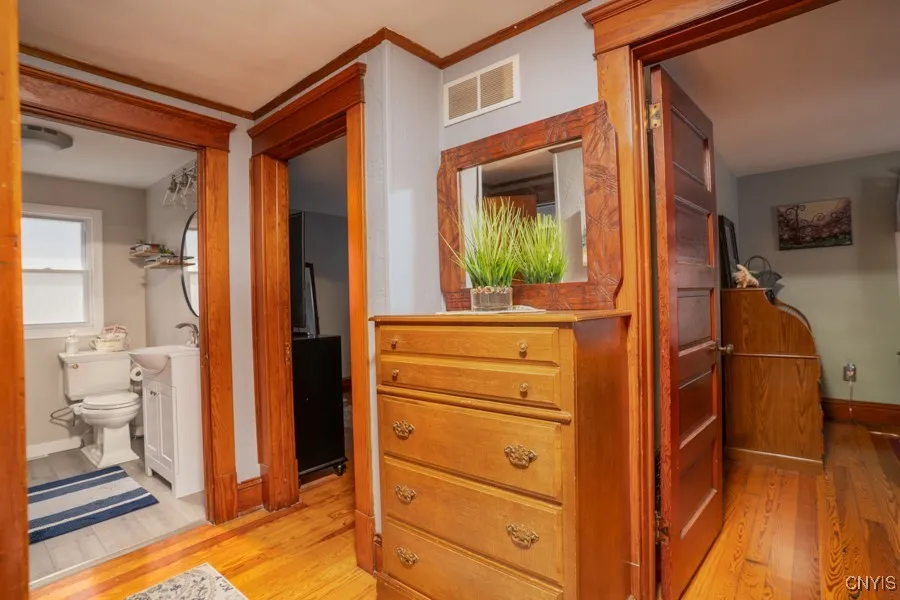 334 Gray St, Herkimer, New York 13350, Herkimer, New York 13350, 4 Bedrooms Bedrooms, 9 Rooms Rooms,1 BathroomBathrooms,Residential,Closed,334 Gray St, Herkimer, New York 13350,S1618385
