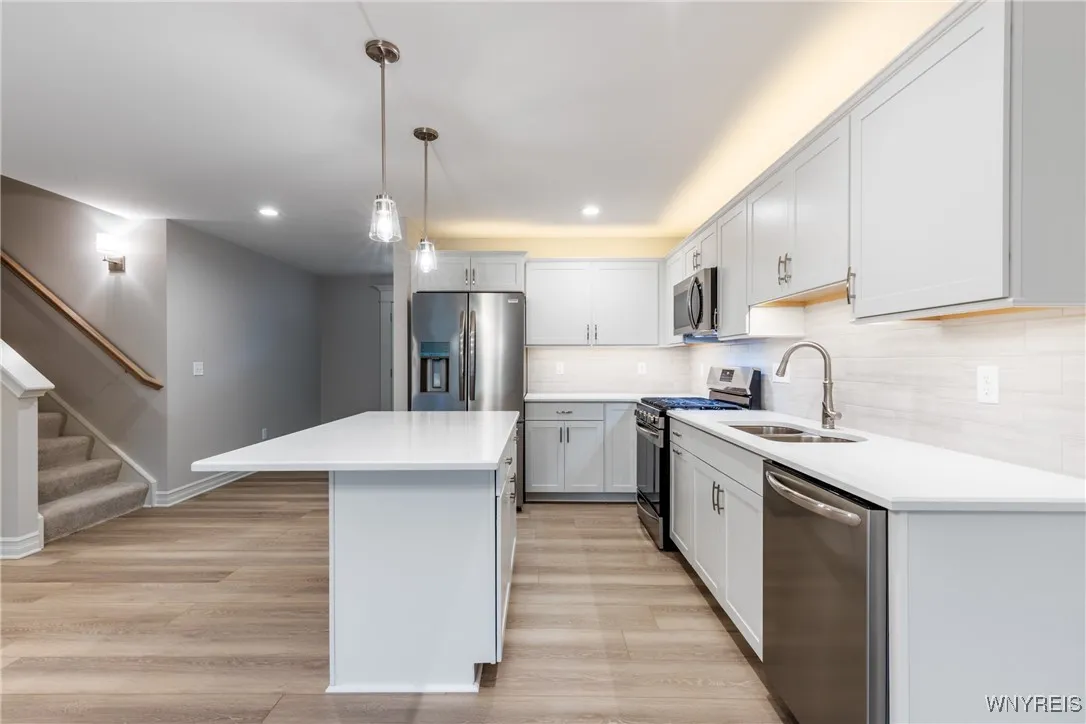 30 Essex Woods Lane B, Amherst, New York 14228, Amherst, New York 14228, 3 Bedrooms Bedrooms, 7 Rooms Rooms,2 BathroomsBathrooms,Residential,For Sale,30 Essex Woods Lane B, Amherst, New York 14228,B1618148