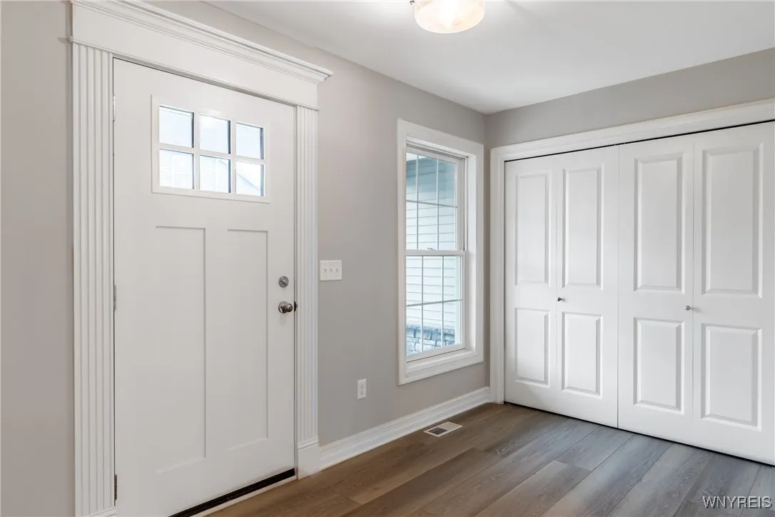 30 Essex Woods Lane B, Amherst, New York 14228, Amherst, New York 14228, 3 Bedrooms Bedrooms, 7 Rooms Rooms,2 BathroomsBathrooms,Residential,For Sale,30 Essex Woods Lane B, Amherst, New York 14228,B1618148