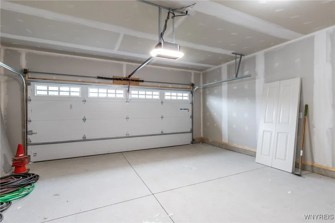 30 Essex Woods Lane B, Amherst, New York 14228, Amherst, New York 14228, 3 Bedrooms Bedrooms, 7 Rooms Rooms,2 BathroomsBathrooms,Residential,For Sale,30 Essex Woods Lane B, Amherst, New York 14228,B1618148