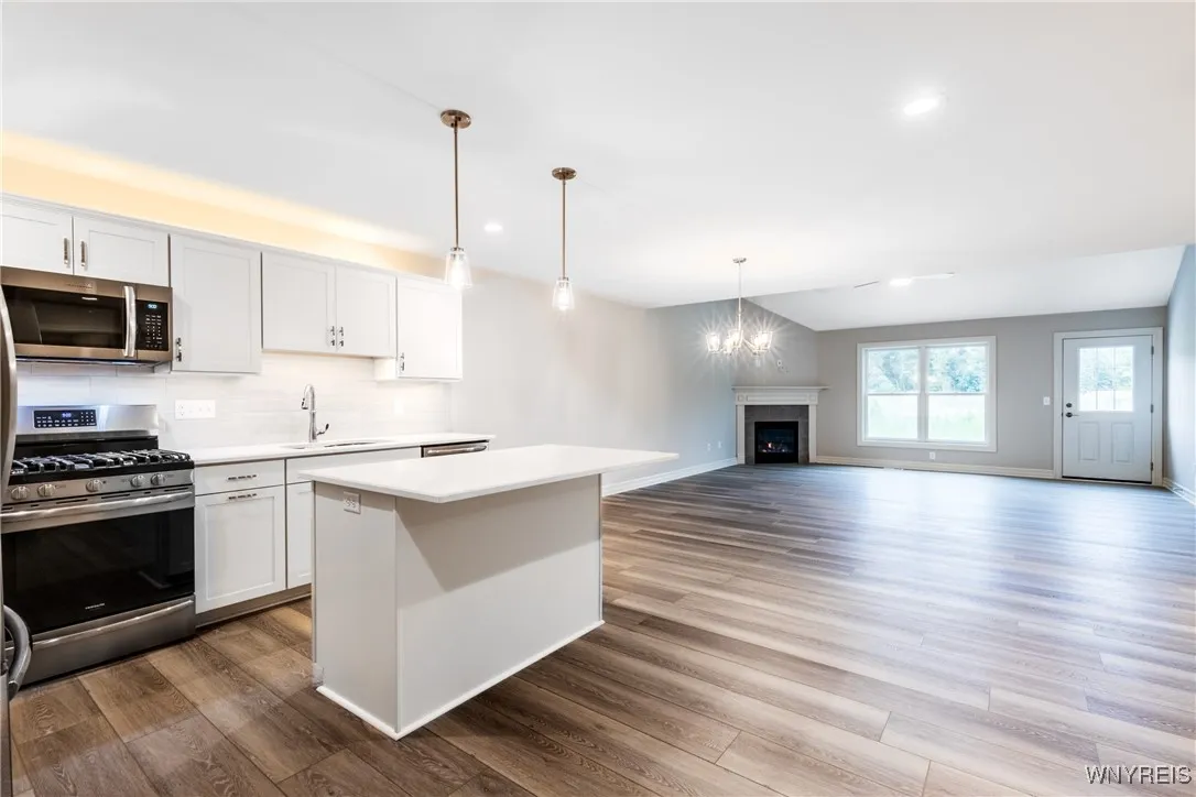 30 Essex Woods Lane B, Amherst, New York 14228, Amherst, New York 14228, 3 Bedrooms Bedrooms, 7 Rooms Rooms,2 BathroomsBathrooms,Residential,For Sale,30 Essex Woods Lane B, Amherst, New York 14228,B1618148