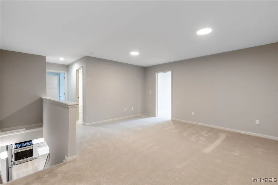 30 Essex Woods Lane B, Amherst, New York 14228, Amherst, New York 14228, 3 Bedrooms Bedrooms, 7 Rooms Rooms,2 BathroomsBathrooms,Residential,For Sale,30 Essex Woods Lane B, Amherst, New York 14228,B1618148
