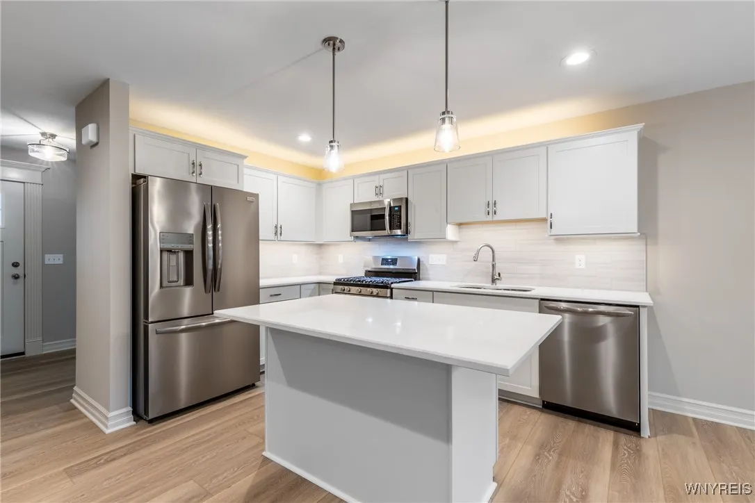 30 Essex Woods Lane B, Amherst, New York 14228, Amherst, New York 14228, 3 Bedrooms Bedrooms, 7 Rooms Rooms,2 BathroomsBathrooms,Residential,For Sale,30 Essex Woods Lane B, Amherst, New York 14228,B1618148