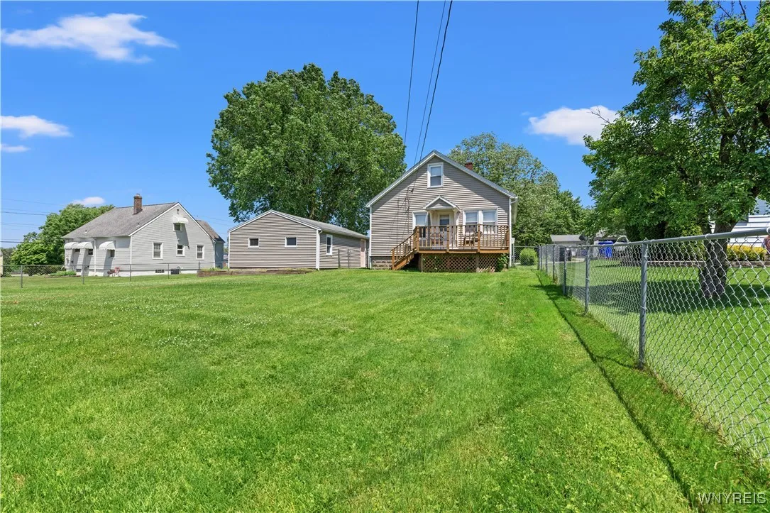 3576 James Street, Hamburg, New York 14219, Hamburg, New York 14219, 2 Bedrooms Bedrooms, 6 Rooms Rooms,1 BathroomBathrooms,Residential,Closed,3576 James Street, Hamburg, New York 14219,0,B1617647