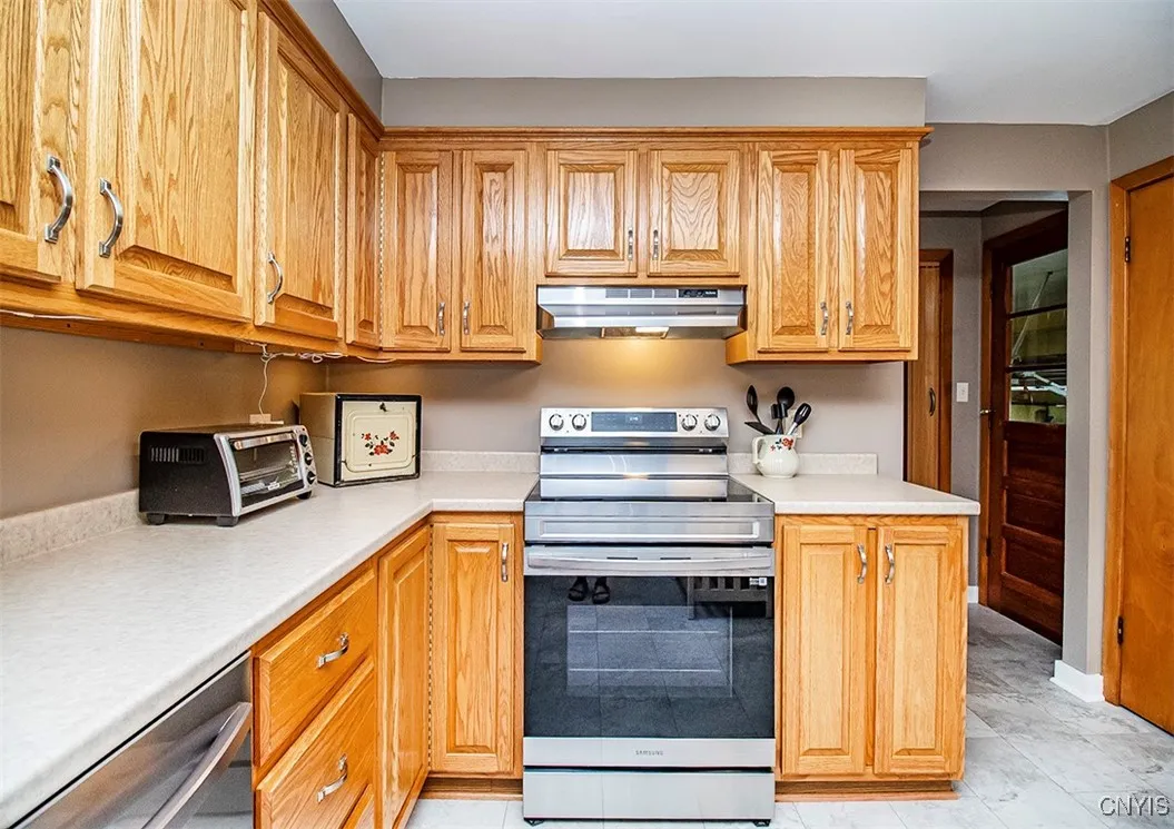New electric oven/stove