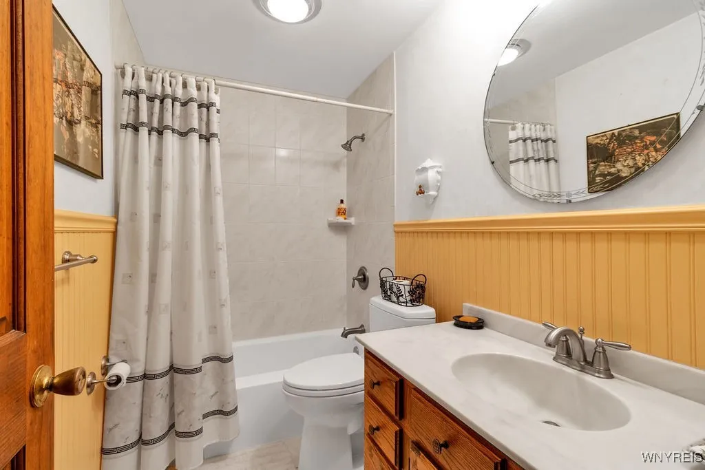 1581 North Forest Road, Amherst, New York 14221, Amherst, New York 14221, 3 Bedrooms Bedrooms, 9 Rooms Rooms,2 BathroomsBathrooms,Residential,Closed,1581 North Forest Road, Amherst, New York 14221,B1618320