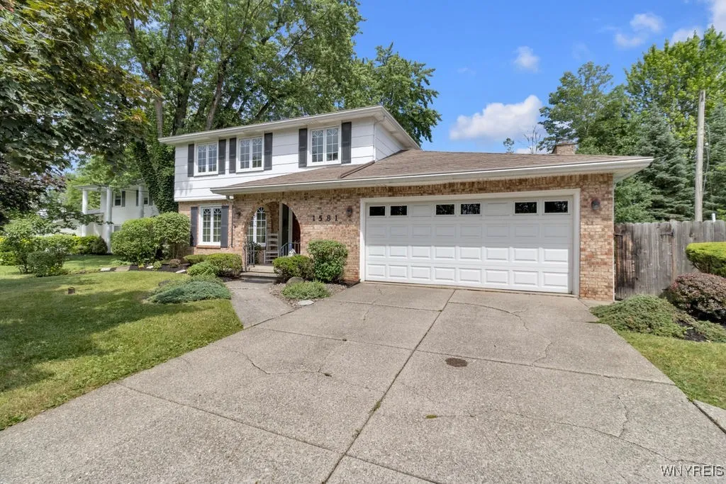 1581 North Forest Road, Amherst, New York 14221, Amherst, New York 14221, 3 Bedrooms Bedrooms, 9 Rooms Rooms,2 BathroomsBathrooms,Residential,Closed,1581 North Forest Road, Amherst, New York 14221,B1618320