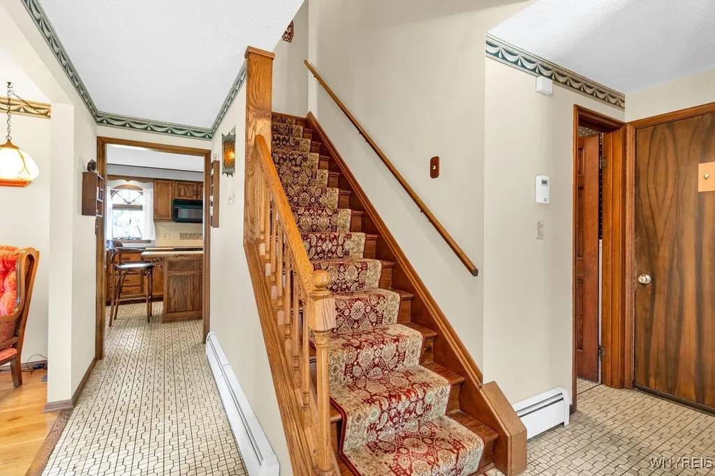 1581 North Forest Road, Amherst, New York 14221, Amherst, New York 14221, 3 Bedrooms Bedrooms, 9 Rooms Rooms,2 BathroomsBathrooms,Residential,Closed,1581 North Forest Road, Amherst, New York 14221,B1618320