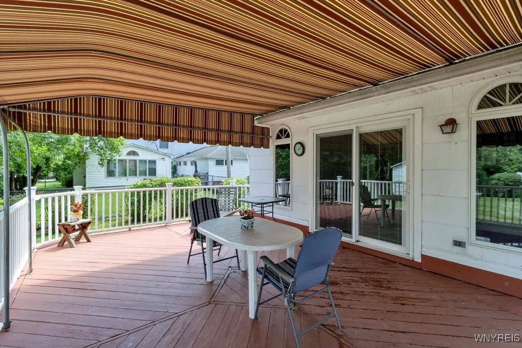 1581 North Forest Road, Amherst, New York 14221, Amherst, New York 14221, 3 Bedrooms Bedrooms, 9 Rooms Rooms,2 BathroomsBathrooms,Residential,Closed,1581 North Forest Road, Amherst, New York 14221,B1618320