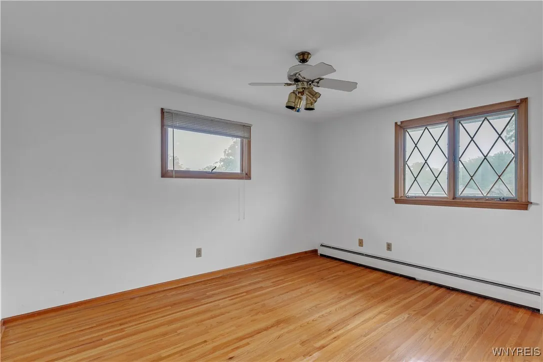 32 Rumson Road, Amherst, New York 14228, Amherst, New York 14228, 4 Bedrooms Bedrooms, 7 Rooms Rooms,1 BathroomBathrooms,Residential,For Sale,32 Rumson Road, Amherst, New York 14228,B1618132