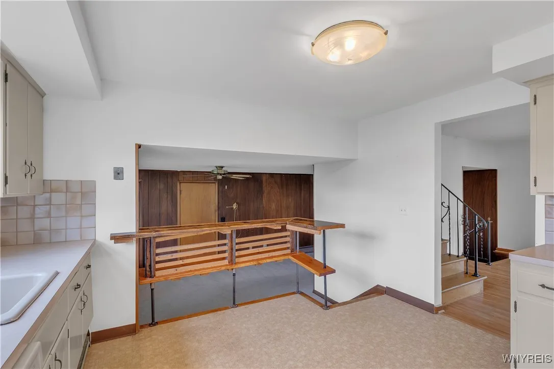 32 Rumson Road, Amherst, New York 14228, Amherst, New York 14228, 4 Bedrooms Bedrooms, 7 Rooms Rooms,1 BathroomBathrooms,Residential,For Sale,32 Rumson Road, Amherst, New York 14228,B1618132