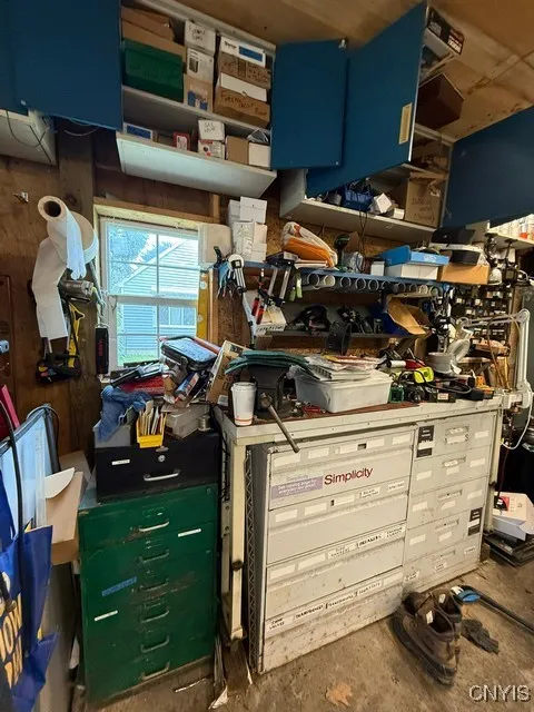 4050 Elmcrest Road, Salina, New York 13090, Salina, New York 13090, 4 Bedrooms Bedrooms, 13 Rooms Rooms,3 BathroomsBathrooms,Residential,Closed,4050 Elmcrest Road, Salina, New York 13090,0,S1618431