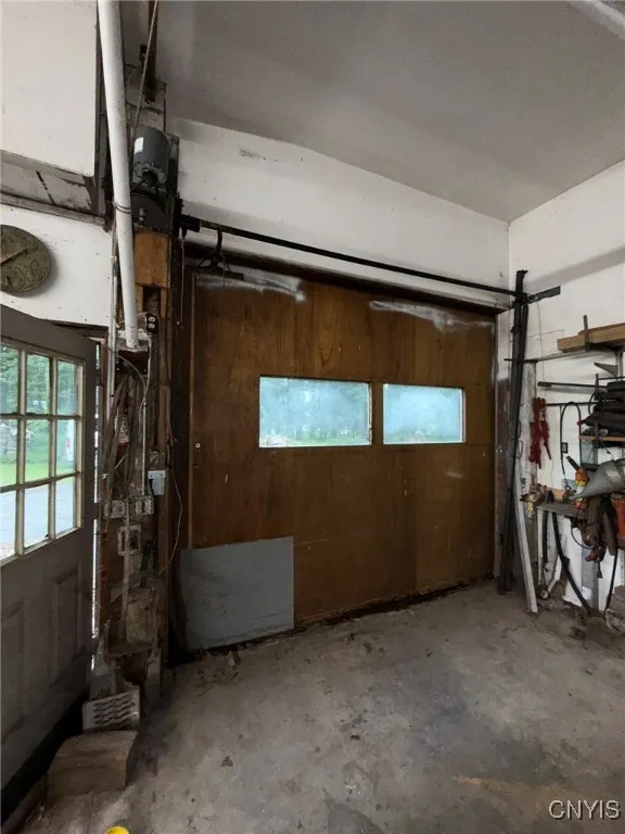 4050 Elmcrest Road, Salina, New York 13090, Salina, New York 13090, 4 Bedrooms Bedrooms, 13 Rooms Rooms,3 BathroomsBathrooms,Residential,Closed,4050 Elmcrest Road, Salina, New York 13090,0,S1618431