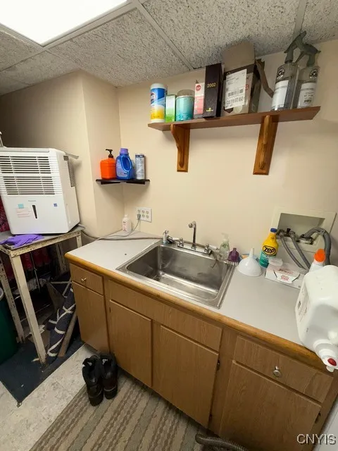 4050 Elmcrest Road, Salina, New York 13090, Salina, New York 13090, 4 Bedrooms Bedrooms, 13 Rooms Rooms,3 BathroomsBathrooms,Residential,Closed,4050 Elmcrest Road, Salina, New York 13090,0,S1618431