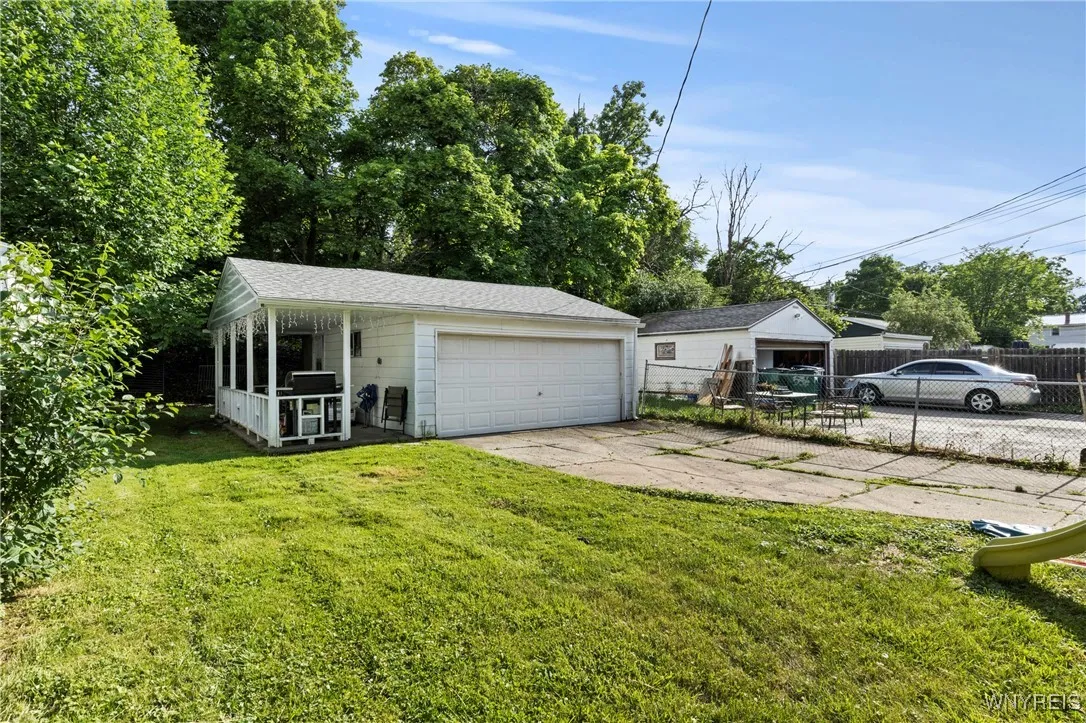 532 Linden Avenue, Buffalo, New York 14216, Buffalo, New York 14216, 6 Bedrooms Bedrooms, ,2 BathroomsBathrooms,Residential,Closed,532 Linden Avenue, Buffalo, New York 14216,0,B1618391