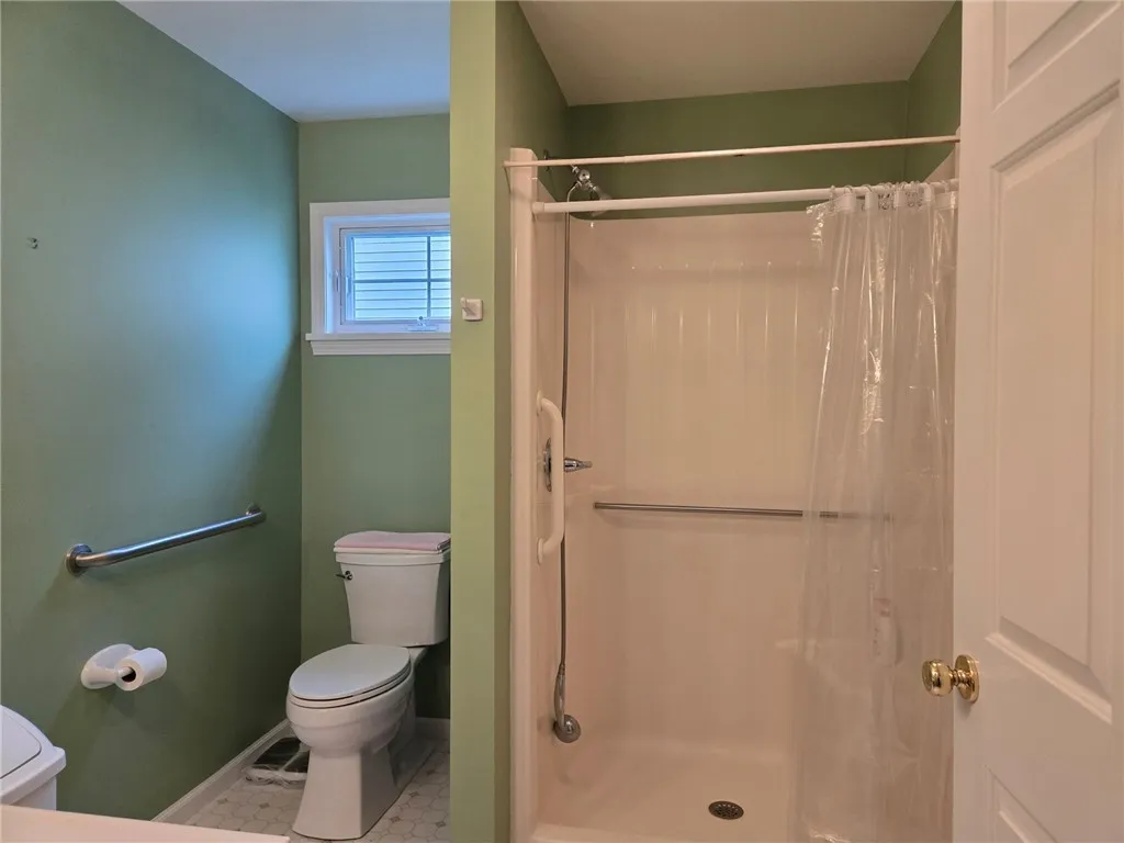 118 Stewart Place, Canandaigua, New York 14424, Canandaigua City, New York 14424, 2 Bedrooms Bedrooms, 4 Rooms Rooms,1 BathroomBathrooms,Residential,Closed,118 Stewart Place, Canandaigua, New York 14424,R1618415