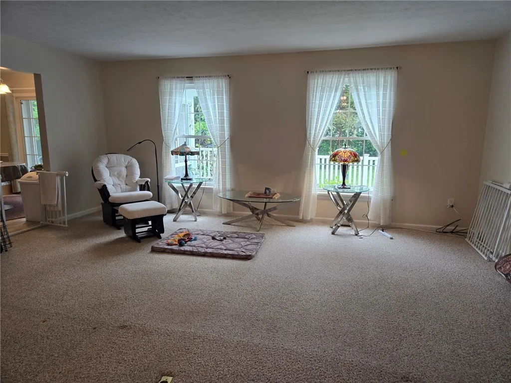 118 Stewart Place, Canandaigua, New York 14424, Canandaigua City, New York 14424, 2 Bedrooms Bedrooms, 4 Rooms Rooms,1 BathroomBathrooms,Residential,Closed,118 Stewart Place, Canandaigua, New York 14424,R1618415