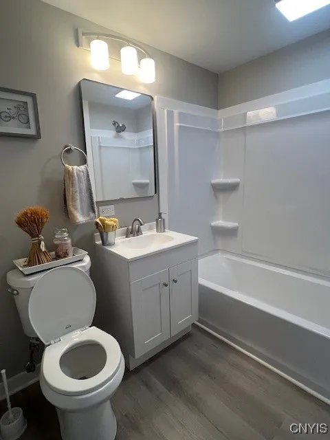 1547 Mohawk Street, Utica, New York 13501, Utica, New York 13501, 6 Bedrooms Bedrooms, ,2 BathroomsBathrooms,Residential,Closed,1547 Mohawk Street, Utica, New York 13501,S1618399