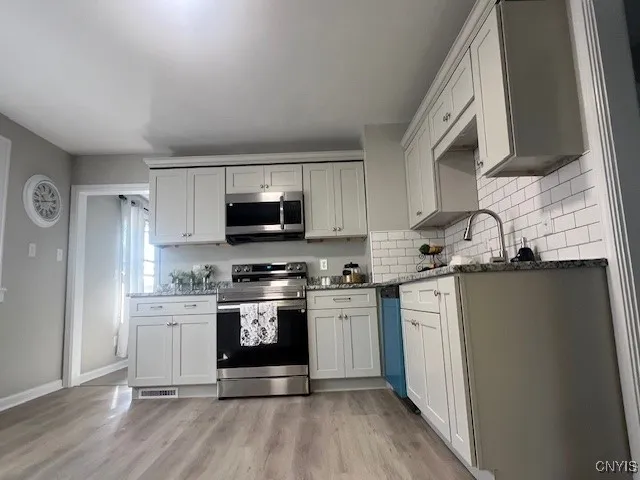 1547 Mohawk Street, Utica, New York 13501, Utica, New York 13501, 6 Bedrooms Bedrooms, ,2 BathroomsBathrooms,Residential,Closed,1547 Mohawk Street, Utica, New York 13501,S1618399