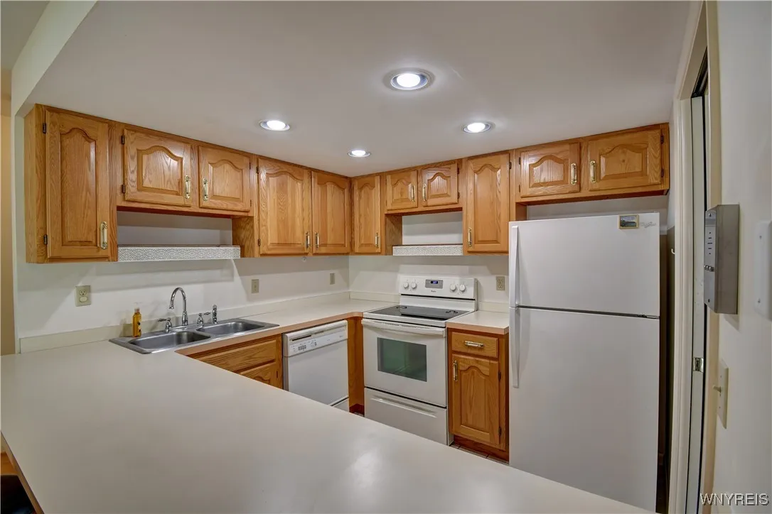 1175 Youngs Road C, Amherst, New York 14221, Amherst, New York 14221, 2 Bedrooms Bedrooms, 6 Rooms Rooms,2 BathroomsBathrooms,Residential,Closed,1175 Youngs Road C, Amherst, New York 14221,0,B1618257