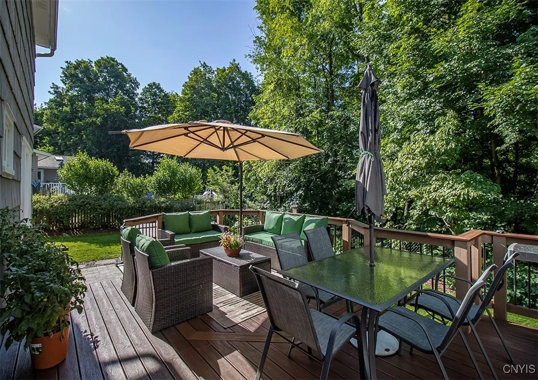 Beautifully landscaped and fenced in yard...