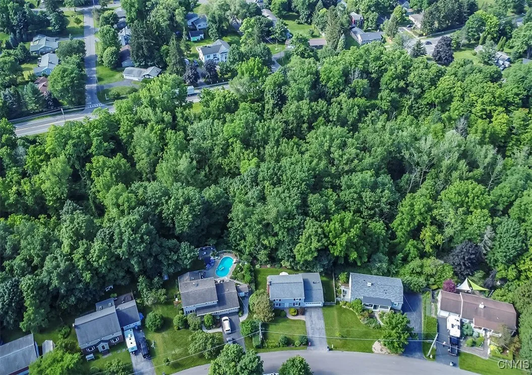 123 Brookside Lane, Manlius, New York 13066, Manlius, New York 13066, 3 Bedrooms Bedrooms, 7 Rooms Rooms,2 BathroomsBathrooms,Residential,Closed,123 Brookside Lane, Manlius, New York 13066,0,S1618091