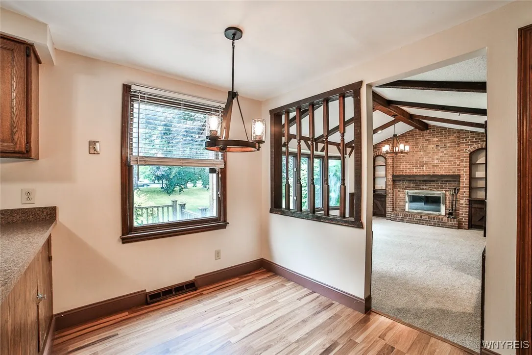 Eating area in Kitchen
