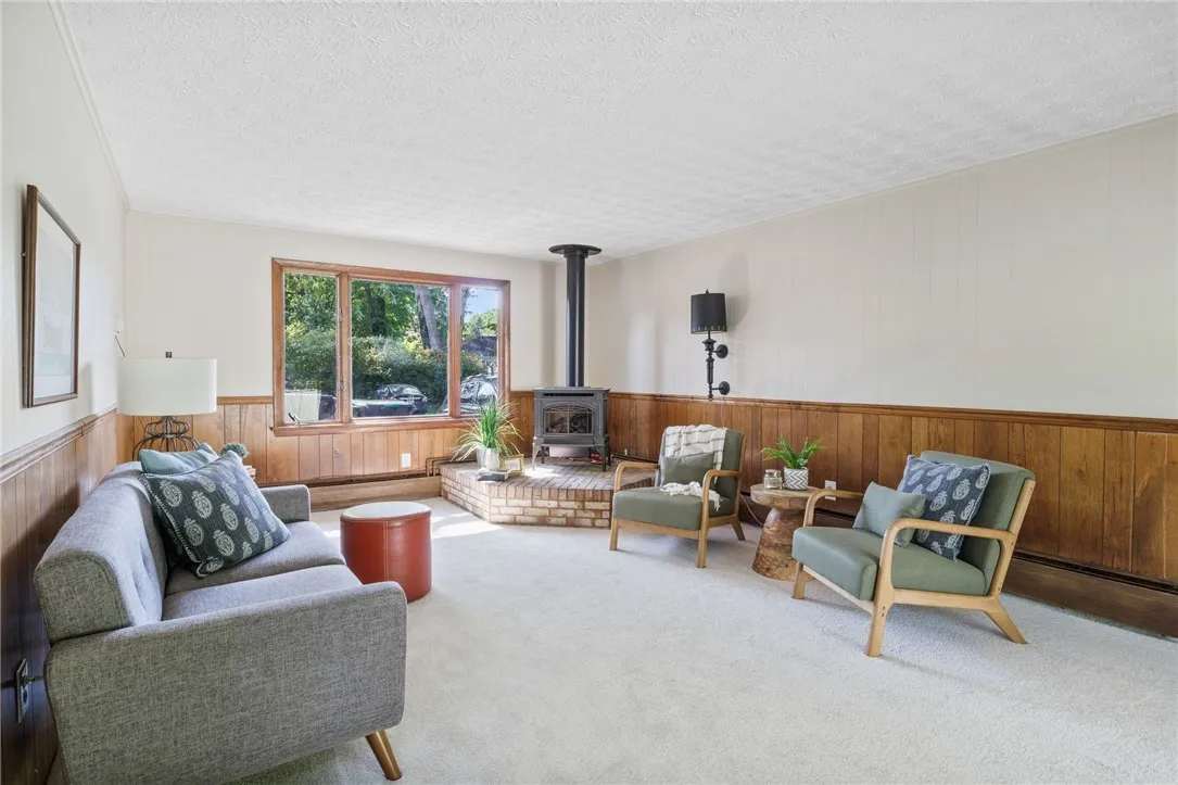 234 Pine Grove Avenue, Irondequoit, New York 14617, Irondequoit, New York 14617, 4 Bedrooms Bedrooms, 7 Rooms Rooms,2 BathroomsBathrooms,Residential,Closed,234 Pine Grove Avenue, Irondequoit, New York 14617,R1617890