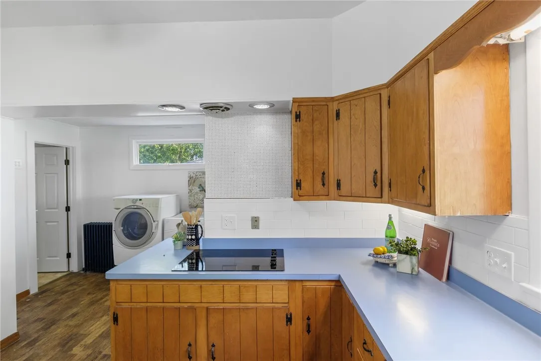 234 Pine Grove Avenue, Irondequoit, New York 14617, Irondequoit, New York 14617, 4 Bedrooms Bedrooms, 7 Rooms Rooms,2 BathroomsBathrooms,Residential,Closed,234 Pine Grove Avenue, Irondequoit, New York 14617,R1617890