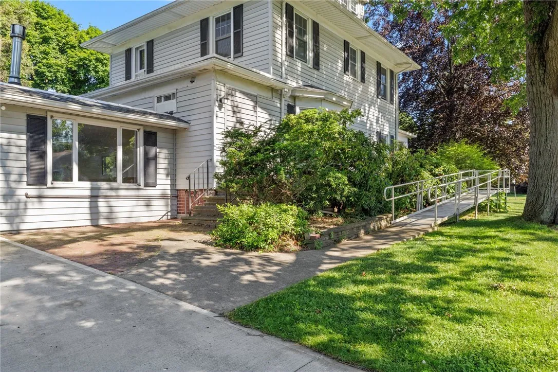 234 Pine Grove Avenue, Irondequoit, New York 14617, Irondequoit, New York 14617, 4 Bedrooms Bedrooms, 7 Rooms Rooms,2 BathroomsBathrooms,Residential,Closed,234 Pine Grove Avenue, Irondequoit, New York 14617,R1617890