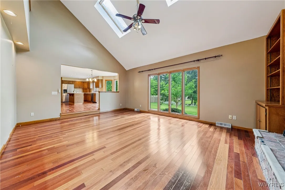 100 Hunt Club Circle, Amherst, New York 14051, Amherst, New York 14051, 4 Bedrooms Bedrooms, 10 Rooms Rooms,2 BathroomsBathrooms,Residential,Closed,100 Hunt Club Circle, Amherst, New York 14051,B1618464