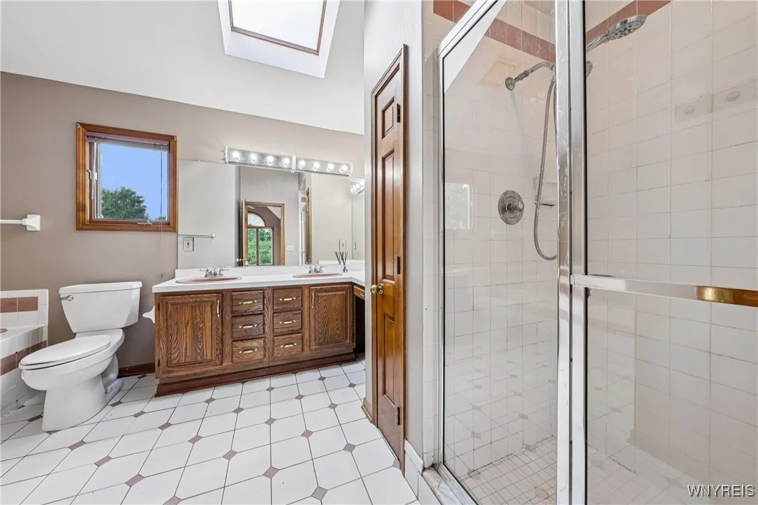 100 Hunt Club Circle, Amherst, New York 14051, Amherst, New York 14051, 4 Bedrooms Bedrooms, 10 Rooms Rooms,2 BathroomsBathrooms,Residential,Closed,100 Hunt Club Circle, Amherst, New York 14051,B1618464