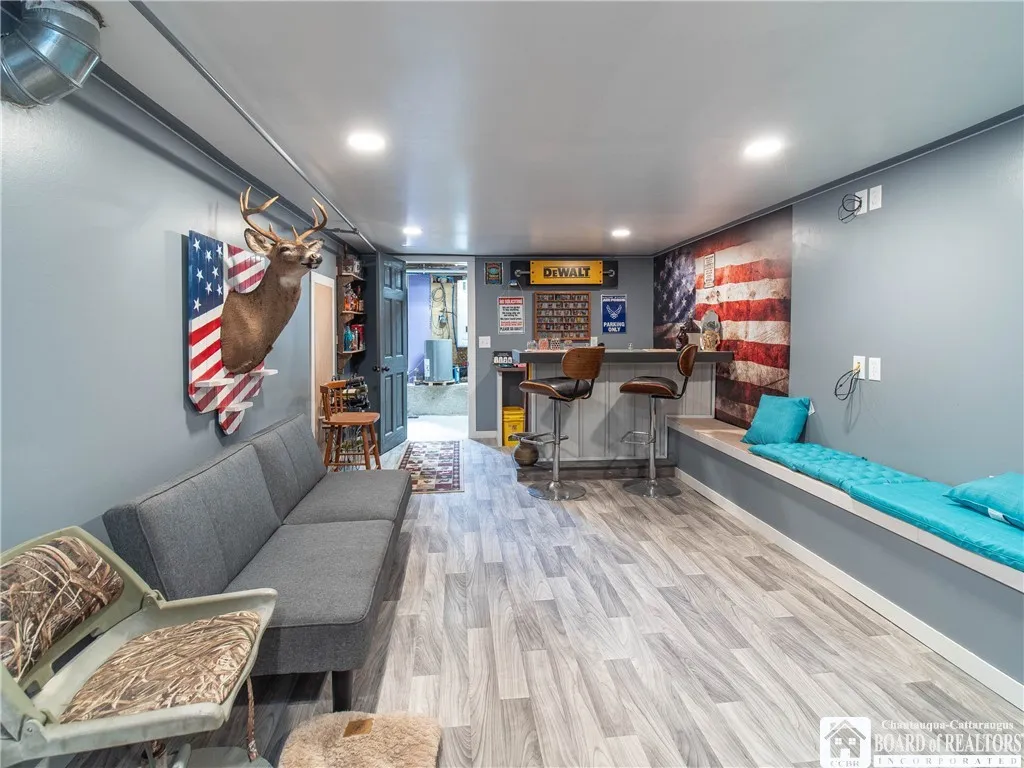 6295 Stockton Hartfield Road, Chautauqua, New York, Chautauqua, New York 14728, 3 Bedrooms Bedrooms, 10 Rooms Rooms,2 BathroomsBathrooms,Residential,Closed,6295 Stockton Hartfield Road, Chautauqua, New York,0,R1615854