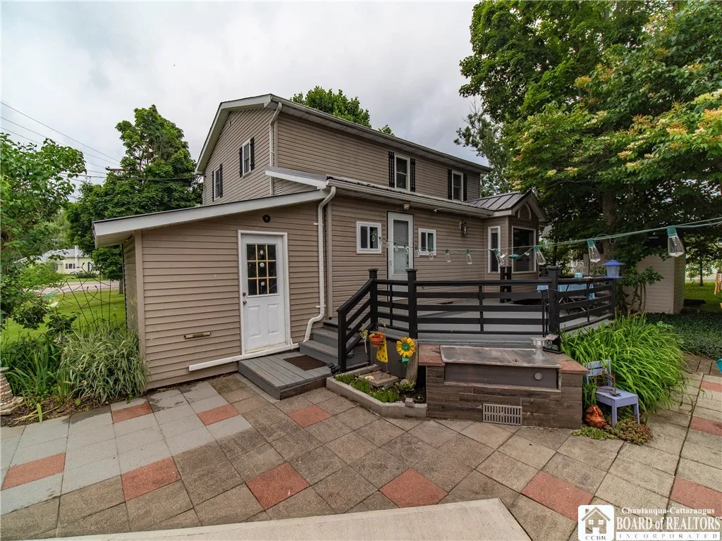 6295 Stockton Hartfield Road, Chautauqua, New York, Chautauqua, New York 14728, 3 Bedrooms Bedrooms, 10 Rooms Rooms,2 BathroomsBathrooms,Residential,Closed,6295 Stockton Hartfield Road, Chautauqua, New York,0,R1615854