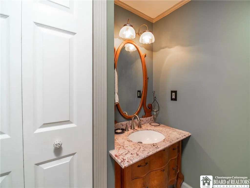 6295 Stockton Hartfield Road, Chautauqua, New York, Chautauqua, New York 14728, 3 Bedrooms Bedrooms, 10 Rooms Rooms,2 BathroomsBathrooms,Residential,Closed,6295 Stockton Hartfield Road, Chautauqua, New York,0,R1615854