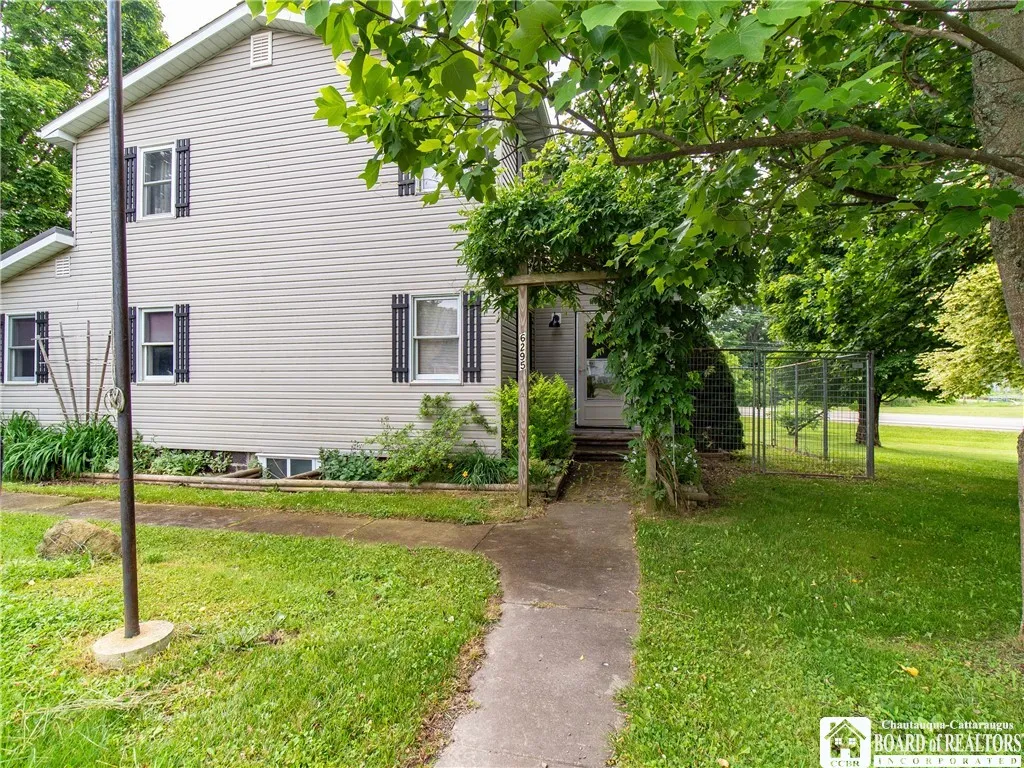 6295 Stockton Hartfield Road, Chautauqua, New York, Chautauqua, New York 14728, 3 Bedrooms Bedrooms, 10 Rooms Rooms,2 BathroomsBathrooms,Residential,Closed,6295 Stockton Hartfield Road, Chautauqua, New York,0,R1615854